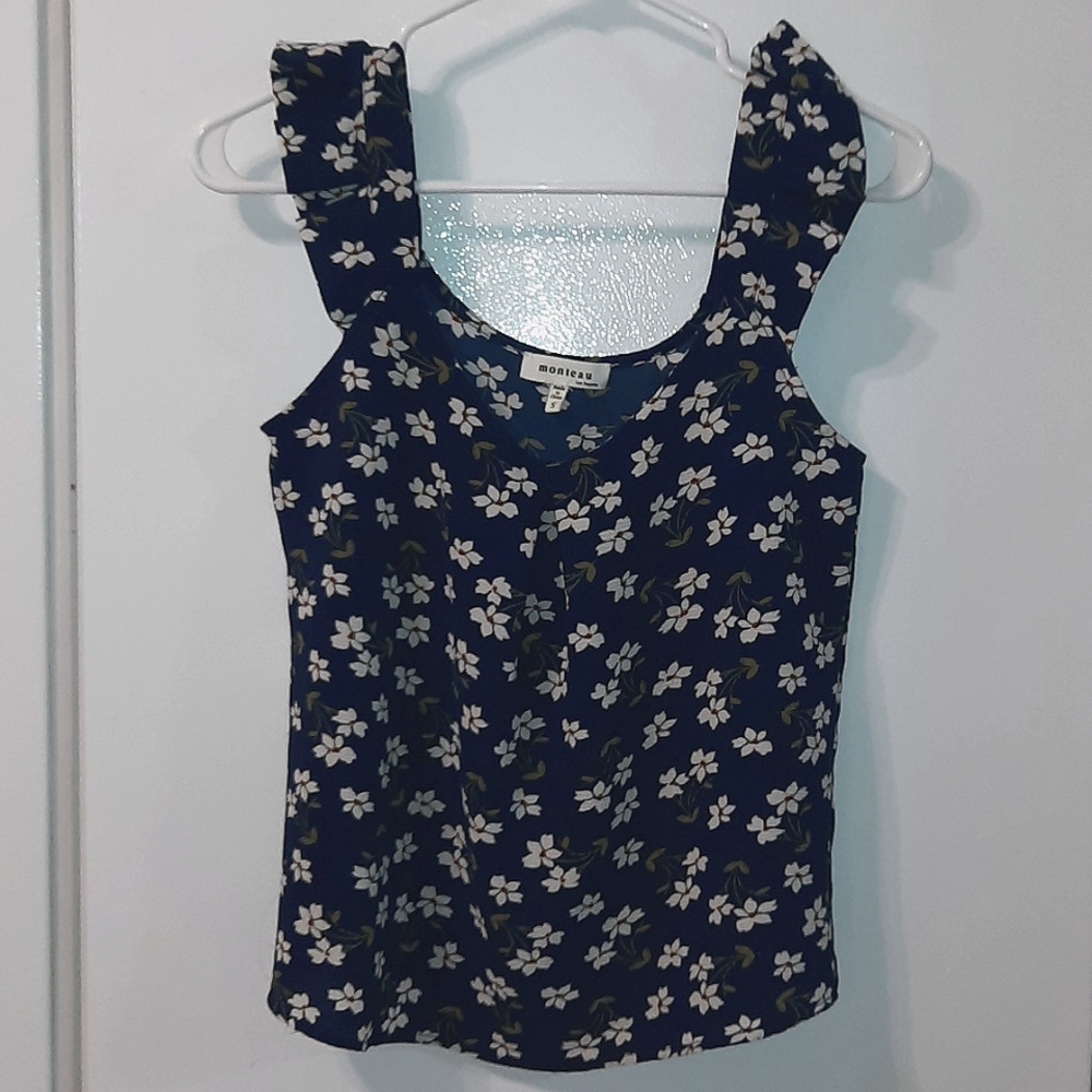 Monteau Flowery Tank Top with ruffled sleeves. Size Small.